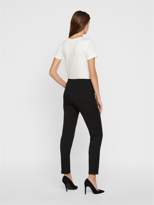 Sorte-bukser-elastik-Vero Moda